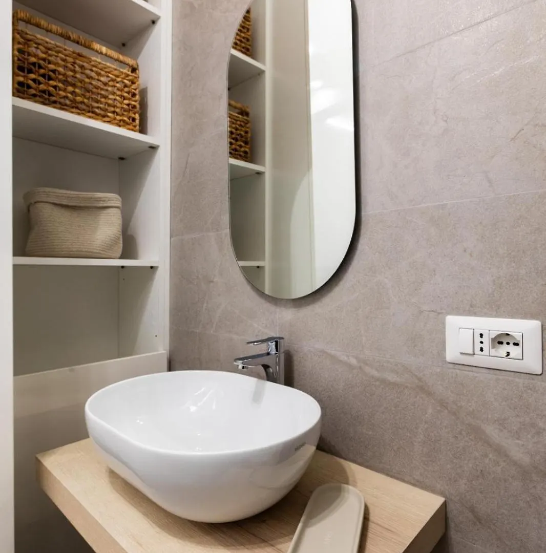 Apartamento Ai Piedi Del Bosco Center Mm Isola Milán